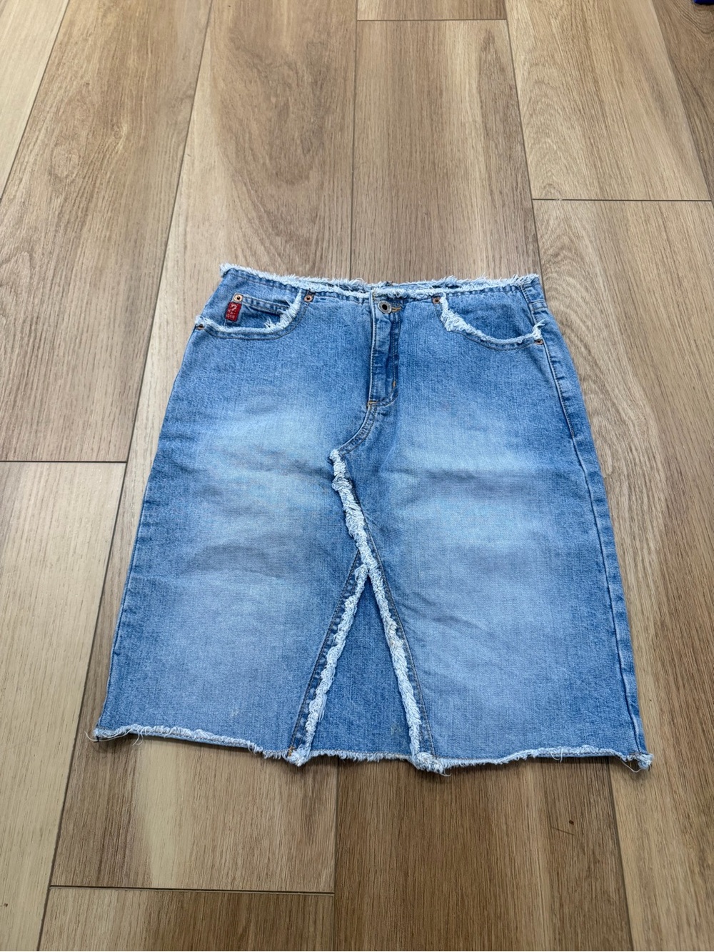 Guess Jeans vintage Frayed Hem Light Wash Denim Skirt